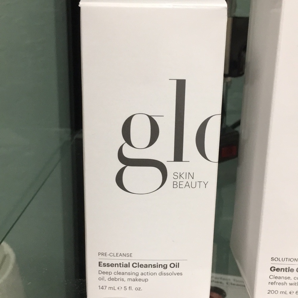 Glo Therapeutics Essential Cleansing Oil
